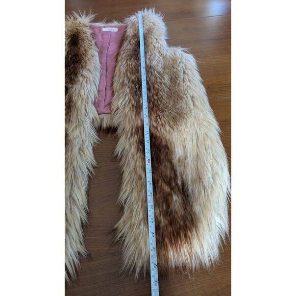 Marika Star Fur Open Front Sleeveless Short Vest - Picture 5 of 7